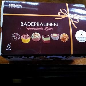 Brubaker Chocolate Bath Bombs